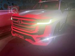 تۆیۆتا لاند کروزەر